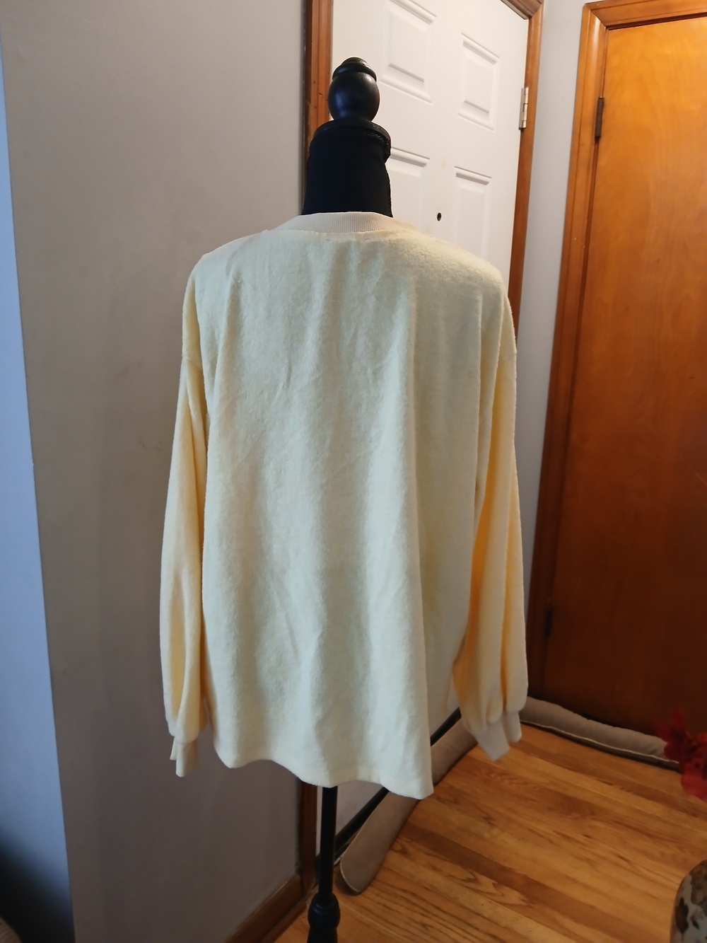 Papermoon Pale Yellow V-Neck Balloon Sleeve Sweater Wonen's Size S Boho - Picture 6 of 7
